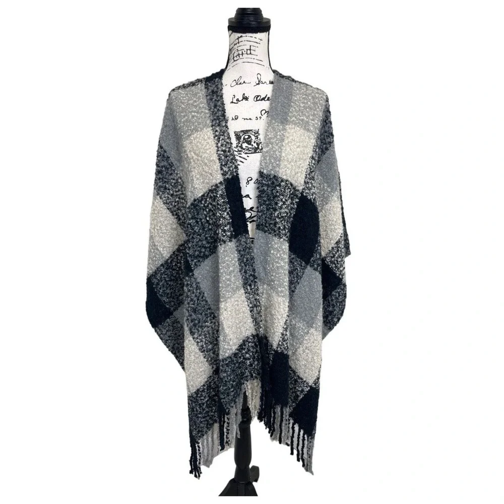 Woolrich Women's One Size Blanket Wrap Shawl Cape Poncho Choose Style‎